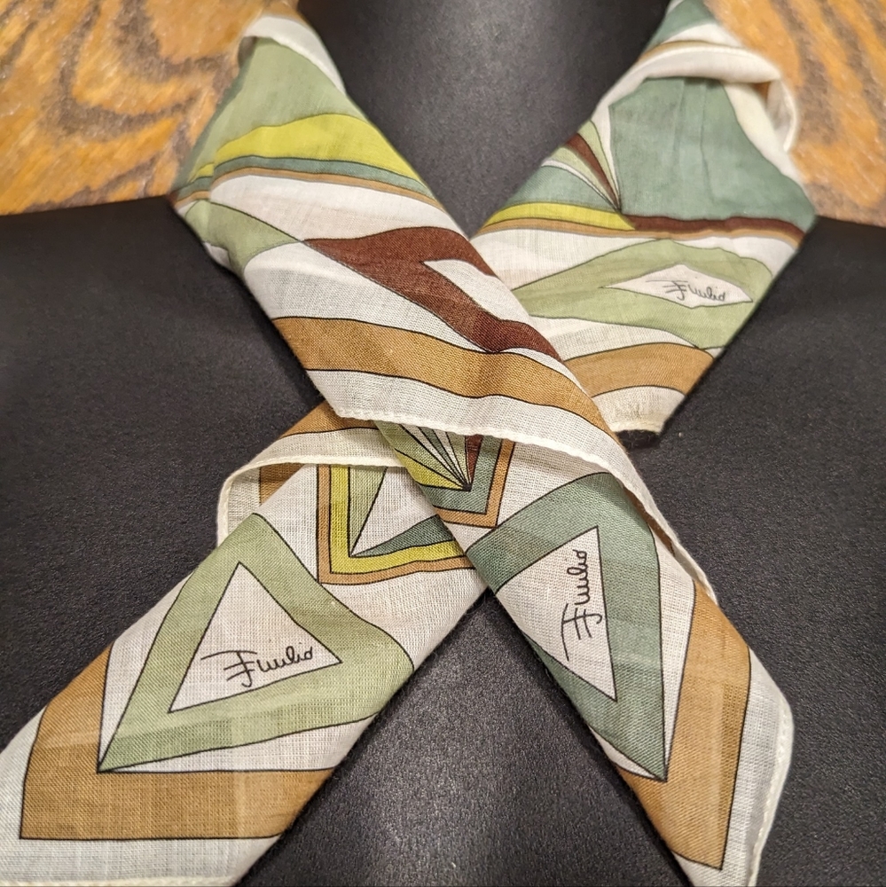 Beautiful Vintage Emilio Pucci Firenze neckerchief scarf. Cotton 17by17 inches.
